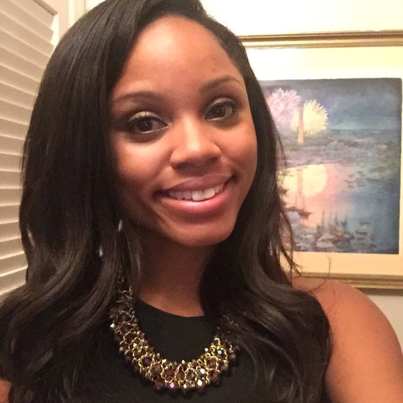 Meet your Posher, Whitney - Picture 1 of 1